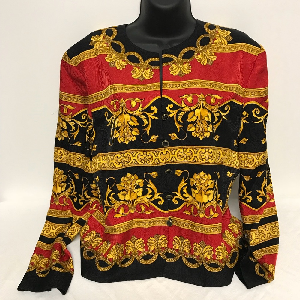 🖤❤️💛100% Silk Blazer size 12🖤❤️💛